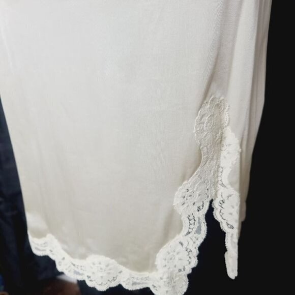 Vintage  Ivory Lace Applique Half Skirt Slip - Picture 3 of 16